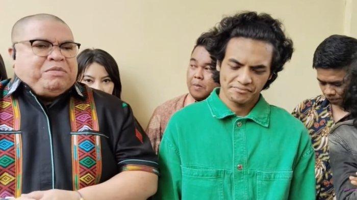 yakin-yang-rusak-lolly-bukan-vadel-razman-nasution-katanya-sudah-tak-gadis-ketika-di-luar-negeri_0d49d17.jpg