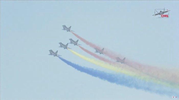 zhuhai-airshow-dibuka-jet-tempur-tampilkan-atraksi-tapi-penglihatan-penonton-terhalang-kabut-asap_89a1edf.jpg