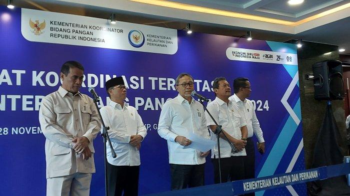 zulhas-ingatkan-menteri-kkp-jangan-impor-garam-konsumsi-di-2025_e446a1f.jpg