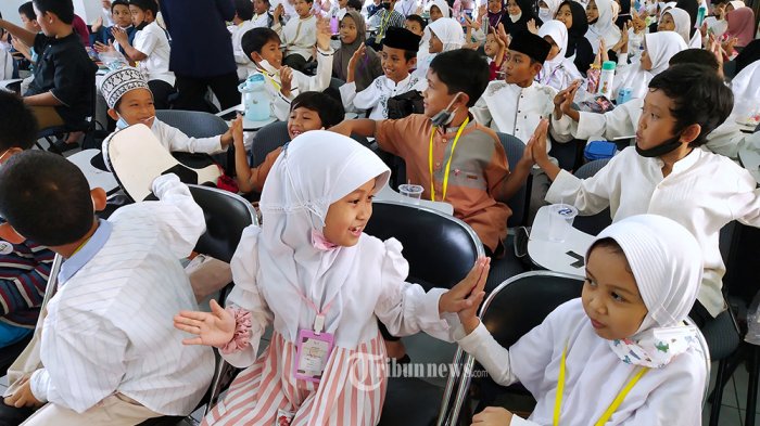 anwar-abbas-sambut-positif-wacana-libur-sekolah-satu-bulan-selama-ramadan-pihak-sekolah-harus-aktif_461c633.jpg