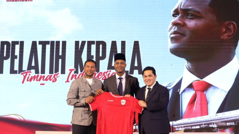 berita-foto-momen-patrick-kluivert-diperkenalkan-sebagai-pelatih-timnas-indonesia_56bd725.jpg