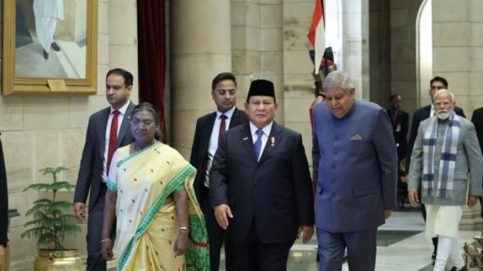 hadiri-jamuan-kenegaraan-presiden-prabowo-puji-sejarah-panjang-hubungan-indonesia-india-_0893a8e.jpg