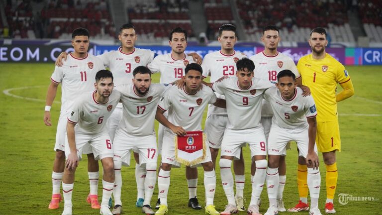 kabar-baik-timnas-indonesia-dokumen-jairo-riedewald-sudah-lengkap-bisa-debut-bulan-maret-2025_3eff4b9.jpg