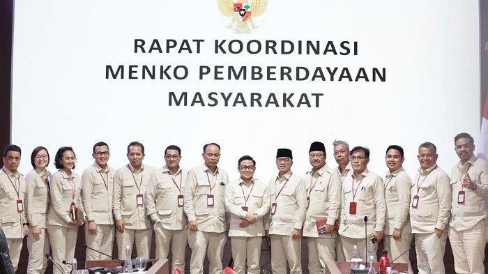 kenakan-kemeja-khas-prabowo-cak-imin-pimpin-rakor-kemenko-pemberdayaan-di-akademi-militer-magelang_3125e3c.jpg