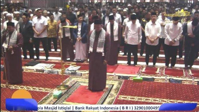 khotib-prof-kh-darwis-hude-bicara-kejujuran-sebagai-modal-hidup-saat-gibran-salat-jumat-di-istiqlal_636eafd.jpg