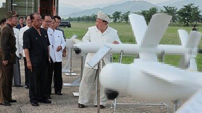 kim-jong-un-perintahkan-produksi-massal-drone-pembom-bunuh-diri_18ad633.jpg