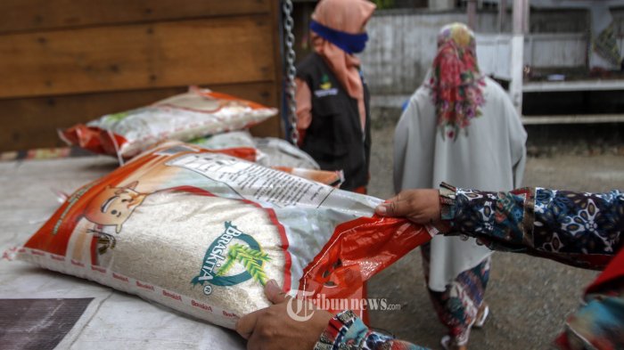 masyarakat-dapat-bantuan-pangan-10-kg-beras-per-bulan-mulai-januari-2025_daa886b.jpg