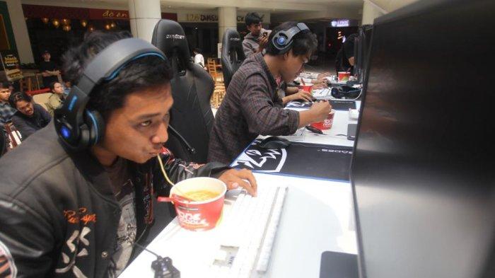 sensasi-makan-mi-3-5-meter-tanpa-putus-gamer-terus-mengunyah-tanpa-hentikan-permainan_2ba9446.jpg