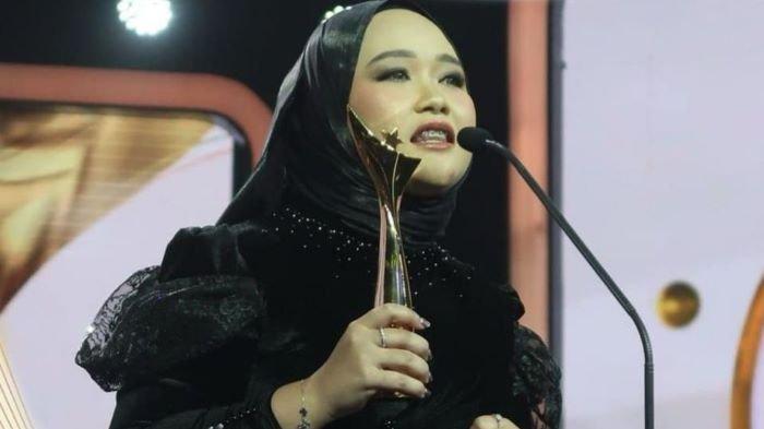 tak-sangka-bawa-pulang-piala-adi-2024-sara-rahayu-ini-sangat-berarti_0fad0ca.jpg