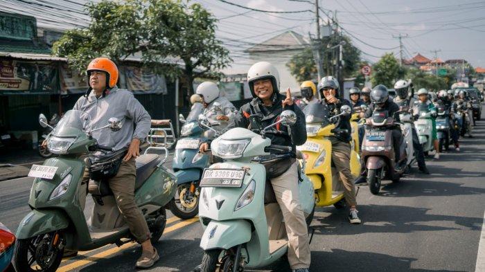 touring-komunitas-motor-warnai-pembukaan-kembali-tvs-the-ride-shop-bali_9b7df4f.jpg