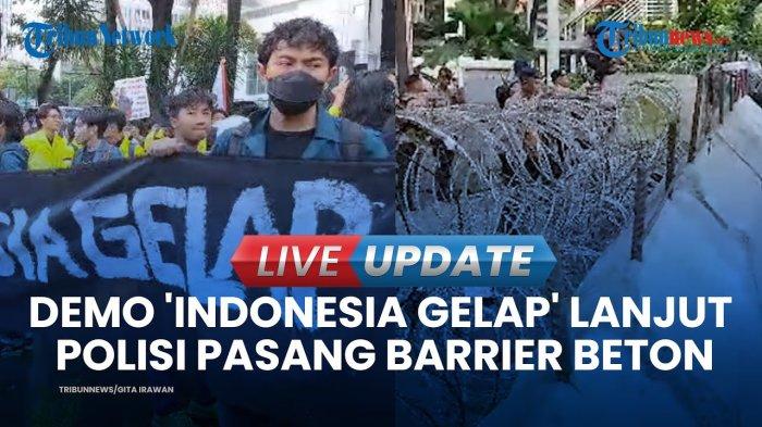 video-polisi-tutup-akses-jalan-menuju-istana-saat-puncak-demo-indonesia-gelap_5bf8859.jpg