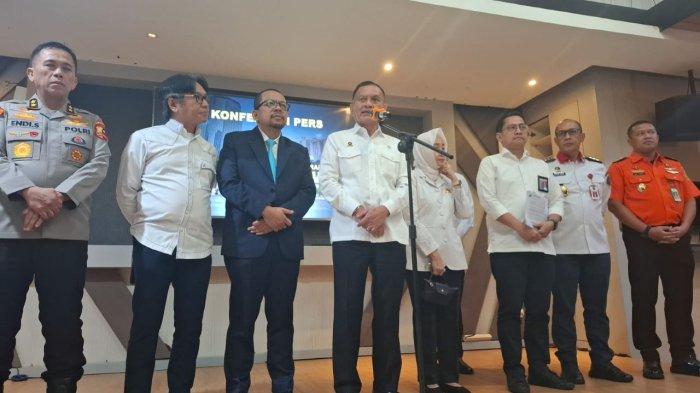 wamenko-polkam-bicara-rencana-diskon-harga-tiket-pesawat-hingga-tarif-tol-saat-idul-fitri-2025_1ad2691.jpg