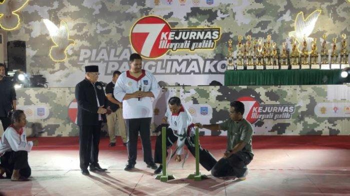 dibuka-menpora-dan-pangkostrad-kejurnas-merpati-putih-ke-7-cari-atlet-baru-pencak-silat_a5cef39.jpg