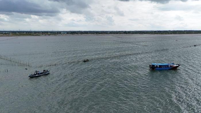 tni-al-gelar-rapat-evaluasi-alat-terkait-pembongkaran-pagar-laut-misterius-di-kabupaten-tangerang_a825fdb.jpg